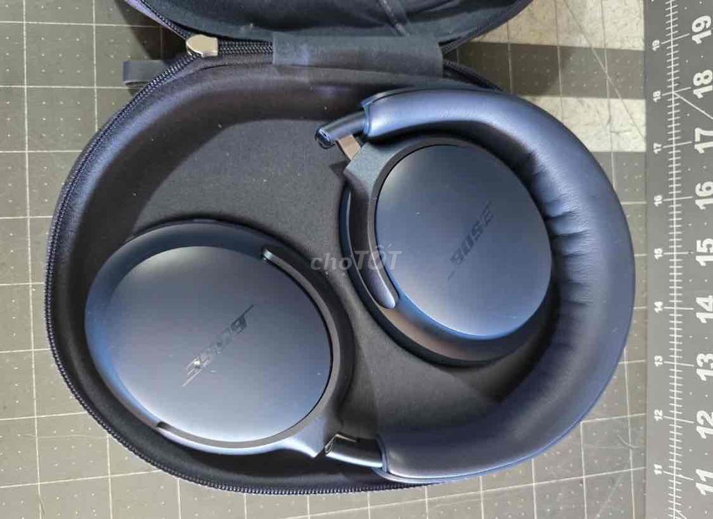 Фото 2: Bose QuietComfort Ultra Лунно-синий