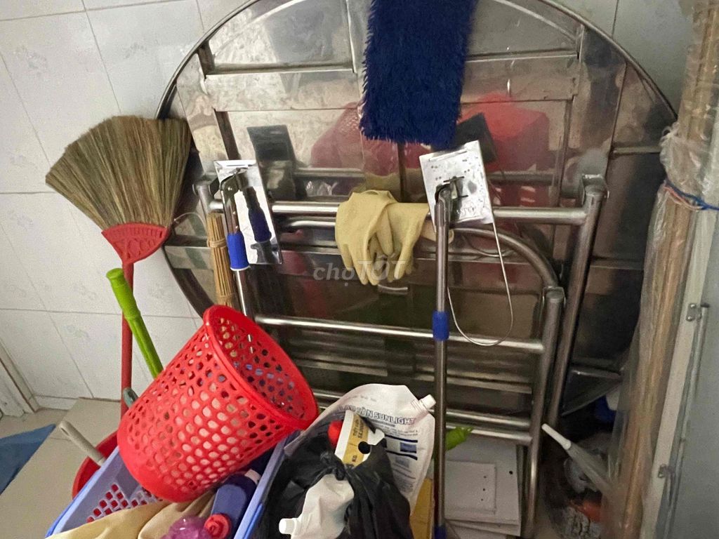 Bàn ăn Inox tròn dễ vệ sinh