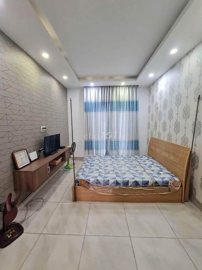 Фото 2: Мега-деревня NHÀ COMPOUND KHANG ĐIỀN BV 24/7 - ПОЛНАЯ МЕБЕЛЬ 3 ЭТАЖА - 3 спальни 3 санузла