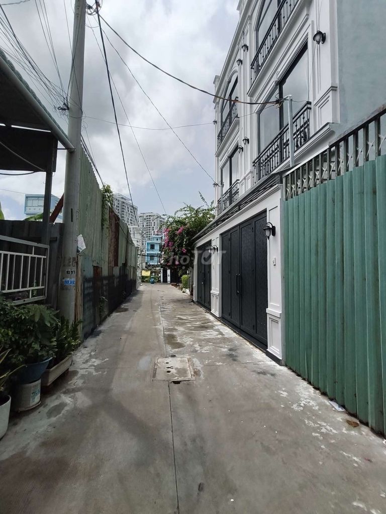 Фото 2: НОВЫЙ ДОМ В ПЕРЕУЛКЕ 520 ШОССЕ 13 РЯДОМ С РЫНКОМ НЁНХОА