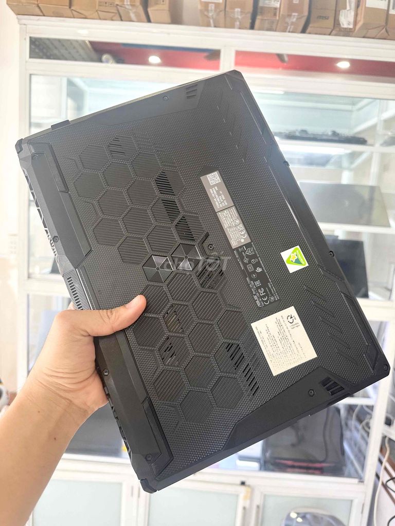 Фото 3: Asus TUF FX506 i5 VGA 1650 Like New Fullbox
