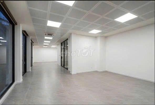 Фото 3: Сдается дом, фасад 248 Pasteur, р-н 3 – ширина 6,85 м, отдельный вход, 75 млн