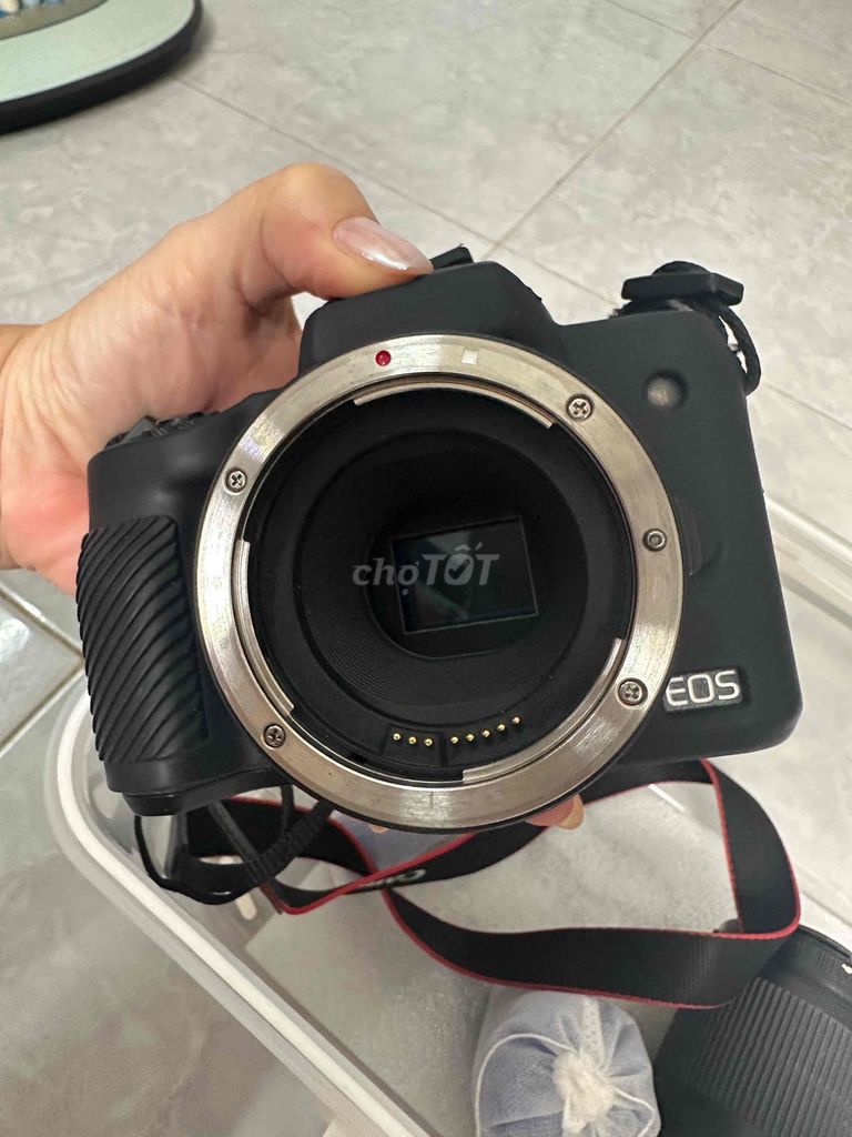 Камера Canon EOS M50 черная с объективом EF-S 55-250mm