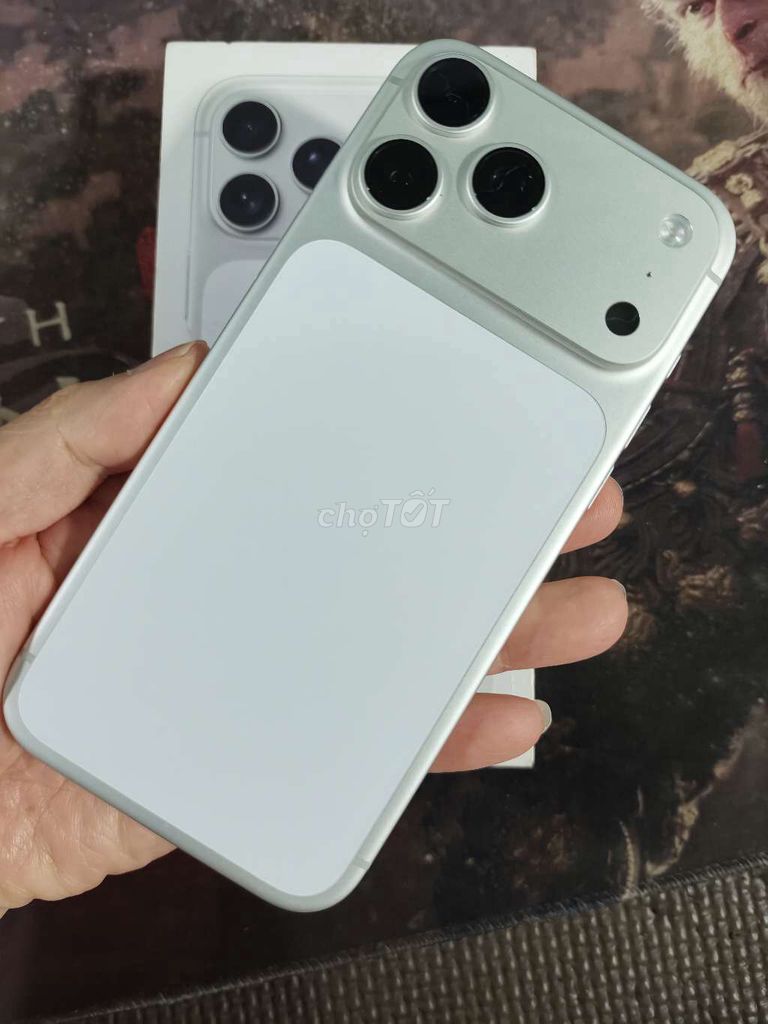 iPhone 17 Pro Max 256GB Bạc ZP/A keng bán hay GL