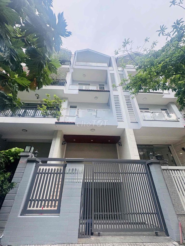 Аренда дома 5x20 Him Lam, Tân Hưng, хорошая цена рядом с Nguyễn Thị Thập