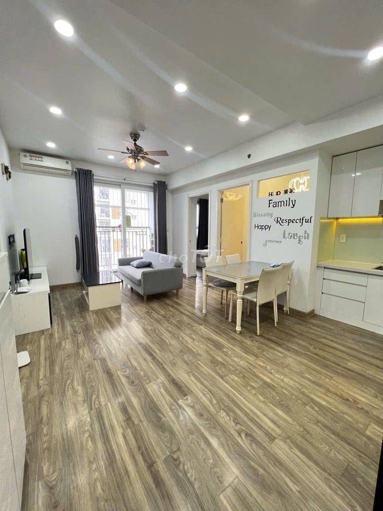 Сдается 2-комнатная квартира с 1 санузлом в The Park Residence, 60 м², цена 9 млн, контакт Куинь