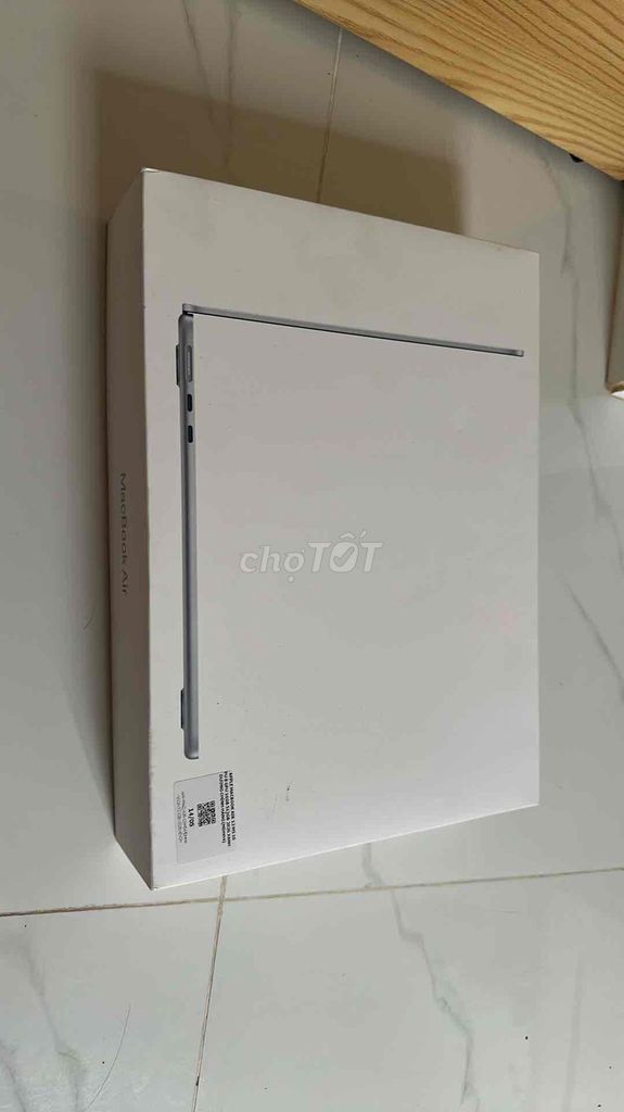 Apple MacBook Air 13 M5 16GB/512GB как новый