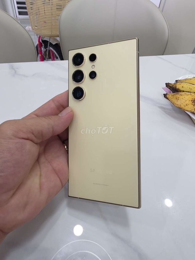 Фото 3: Samsung S24 Ultra 256GB золотой 99%