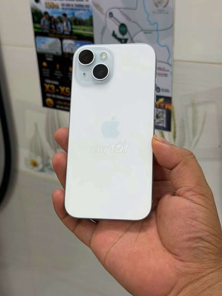Apple iPhone 15 Белый, в отличном состоянии, полностью оригинальный