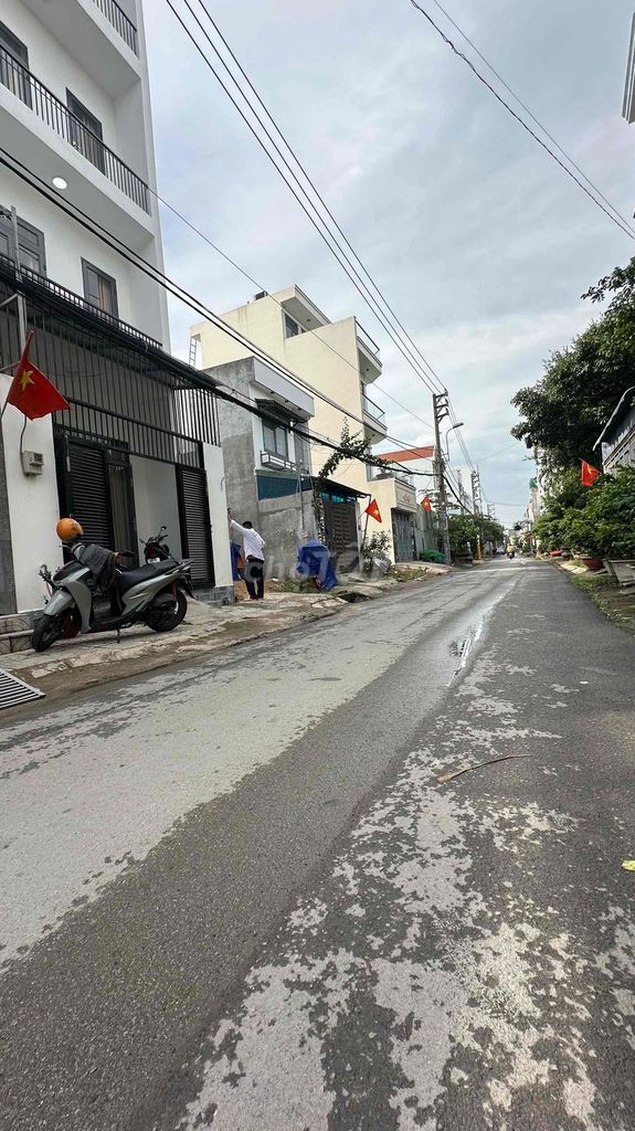CẮT LỖ BÁN GẤP TRẢ NỢ NHÀ MỚI XÂY