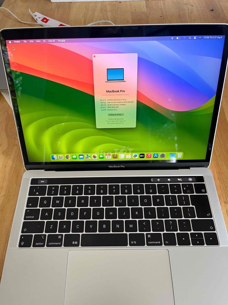 Фото 3: Apple MacBook Pro 2019 i7 13 inch 16GB/512GB серебристый