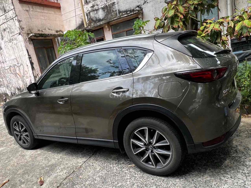 Фото 2: Mazda CX-5 5 мест, кожаный салон, коричневый, 2018