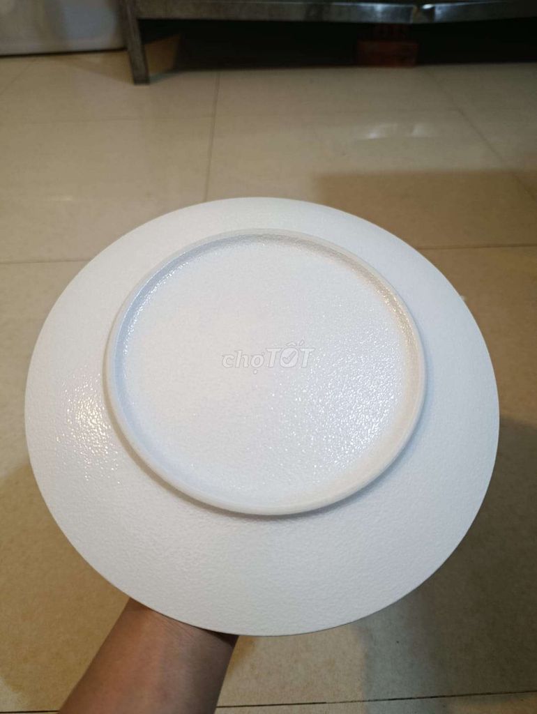 Фото 2: Đĩa sứ trắng dập vân nổi