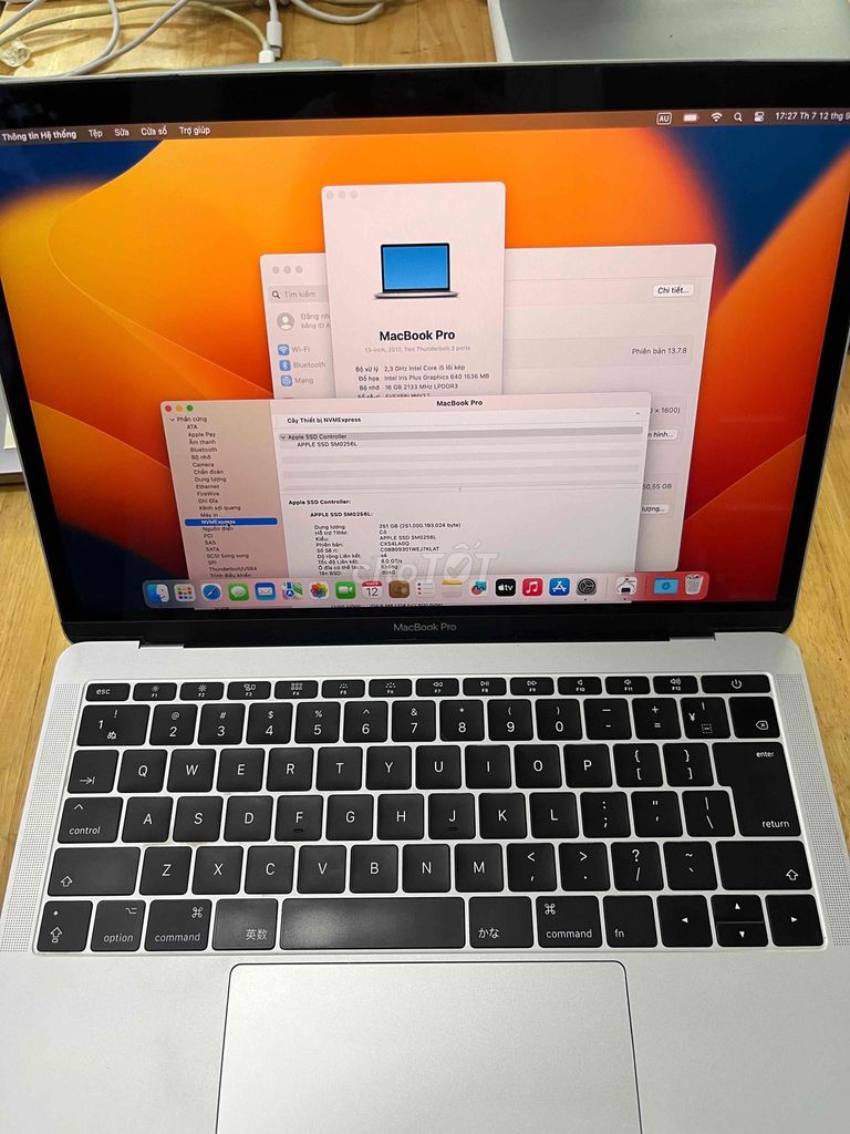 Фото 2: Apple MacBook Pro 2017 i5 13 дюймов 16GB/256GB Серебристый