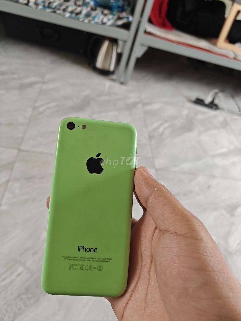 Фото 2: Apple iPhone 5c 16GB Зеленый