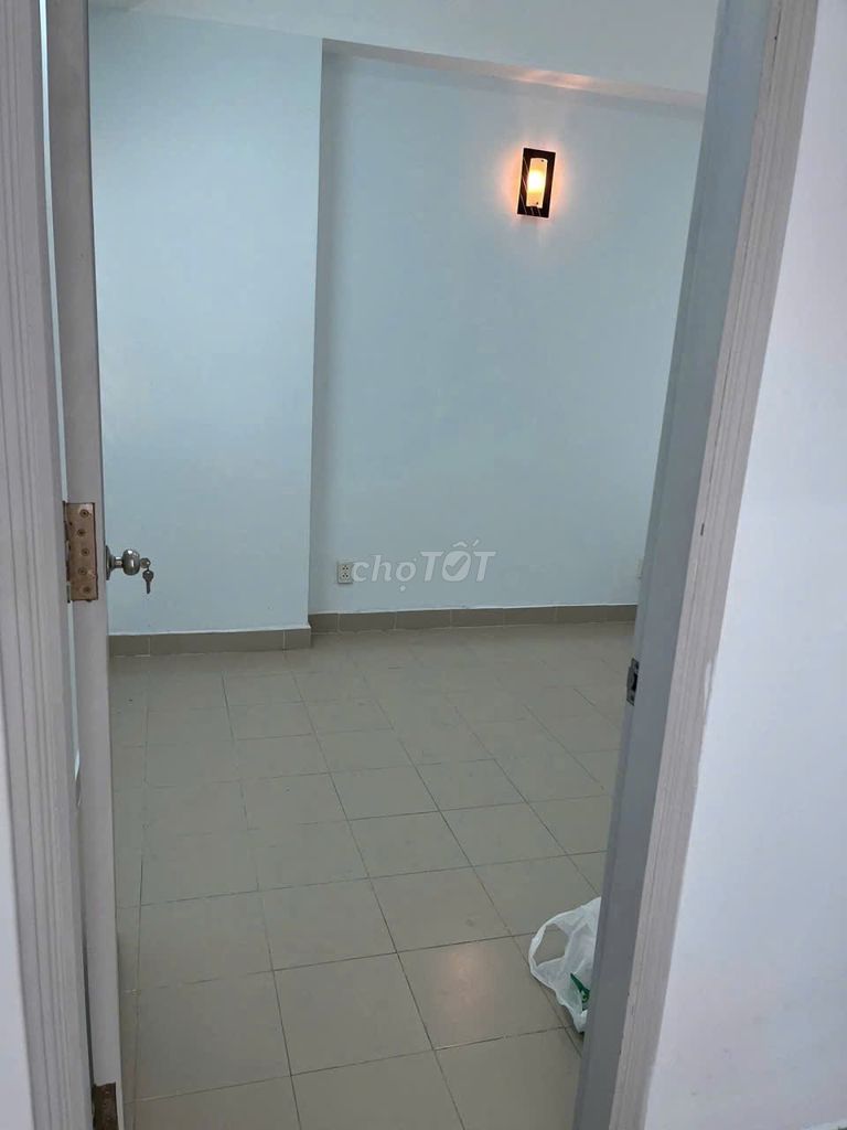 Квартира на улице Ву Хюи Тан, 63 м², 2 спальни, цена 9,5 млн/мес