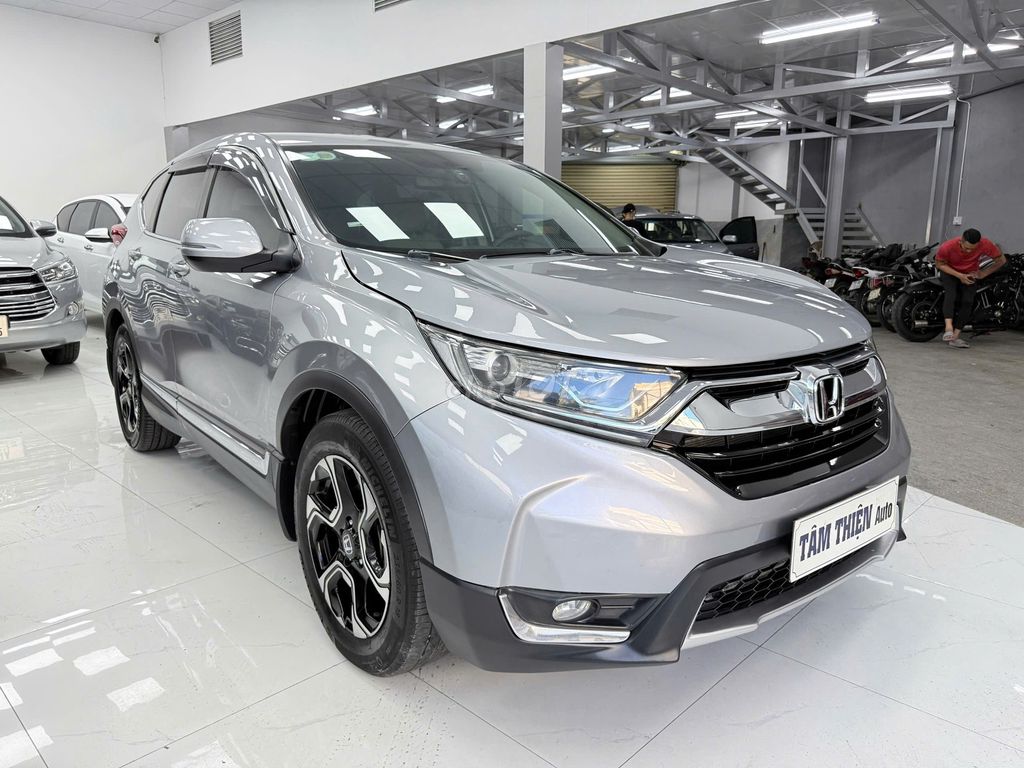Фото 3: Honda CR-V 1.5 Turbo 2019 7 мест Серебристый