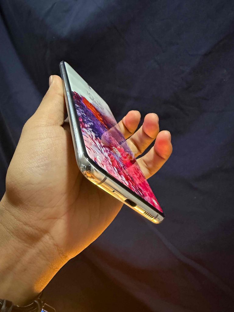 Фото 3: Samsung S20+ 5G серый