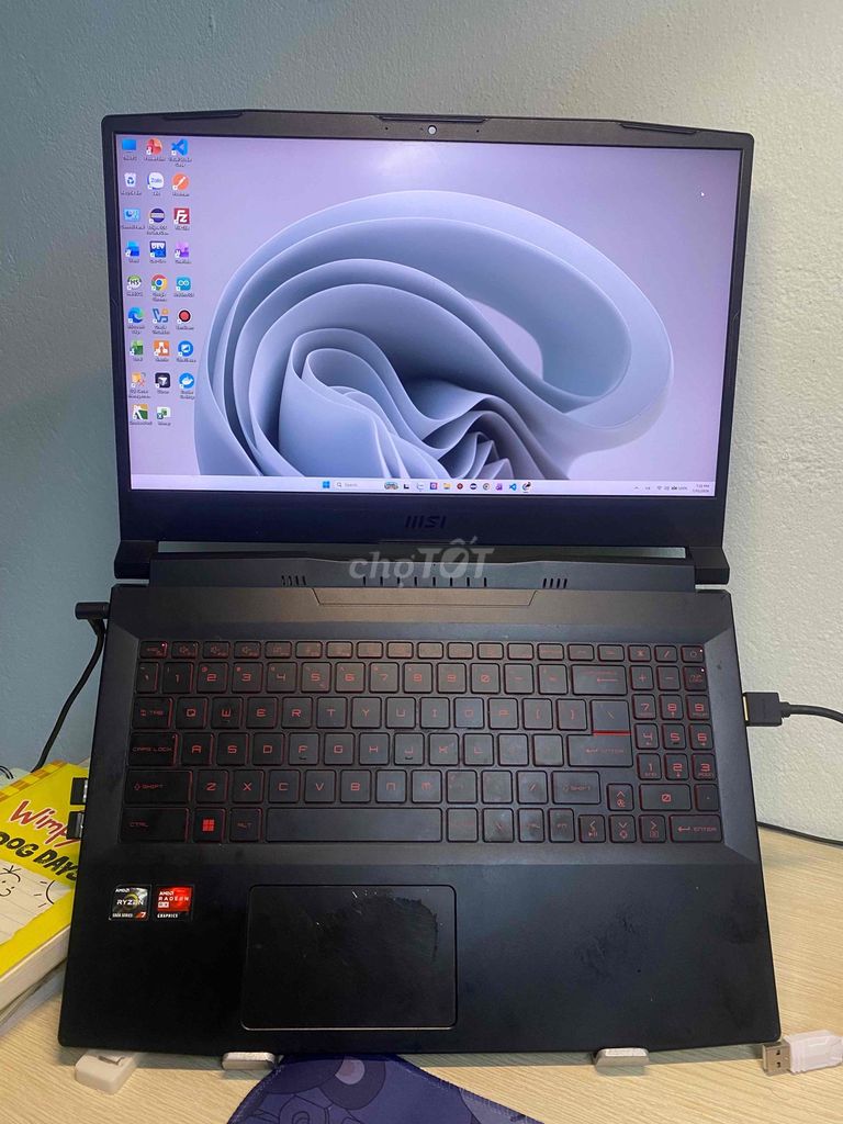 MSI Bravo 15 B5DD Ryzen 7 5800H