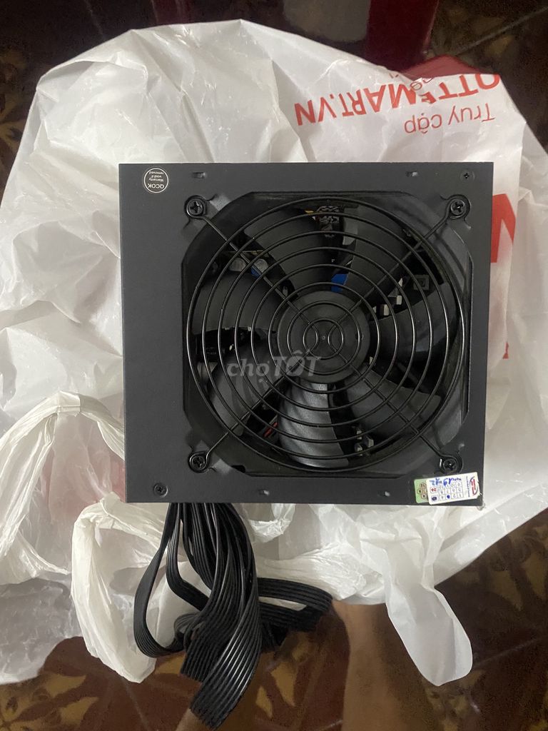 Фото 3: Блок питания для компьютера Cooler Master MWE 700 Bronze V2 черный