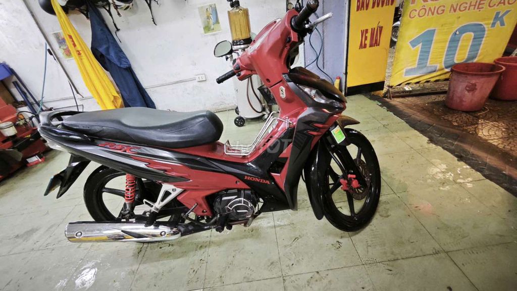 Срочно продам Wave RSX FI, литые диски