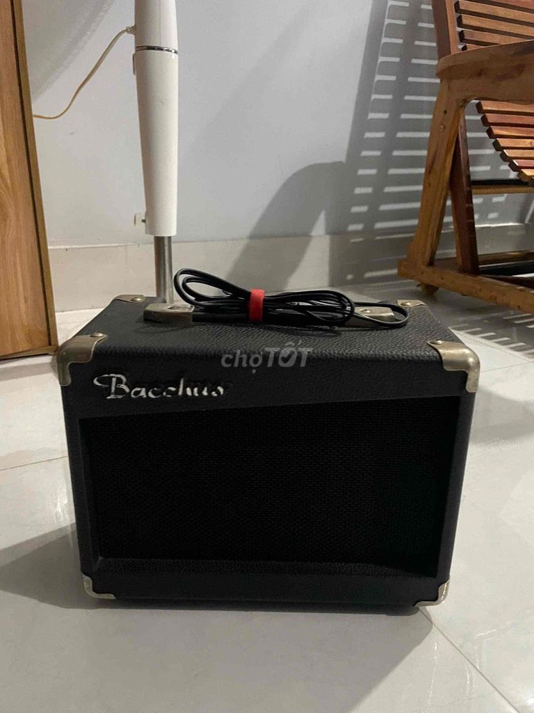 Усилитель для гитары Bacchus BGA-10 Black, б/у