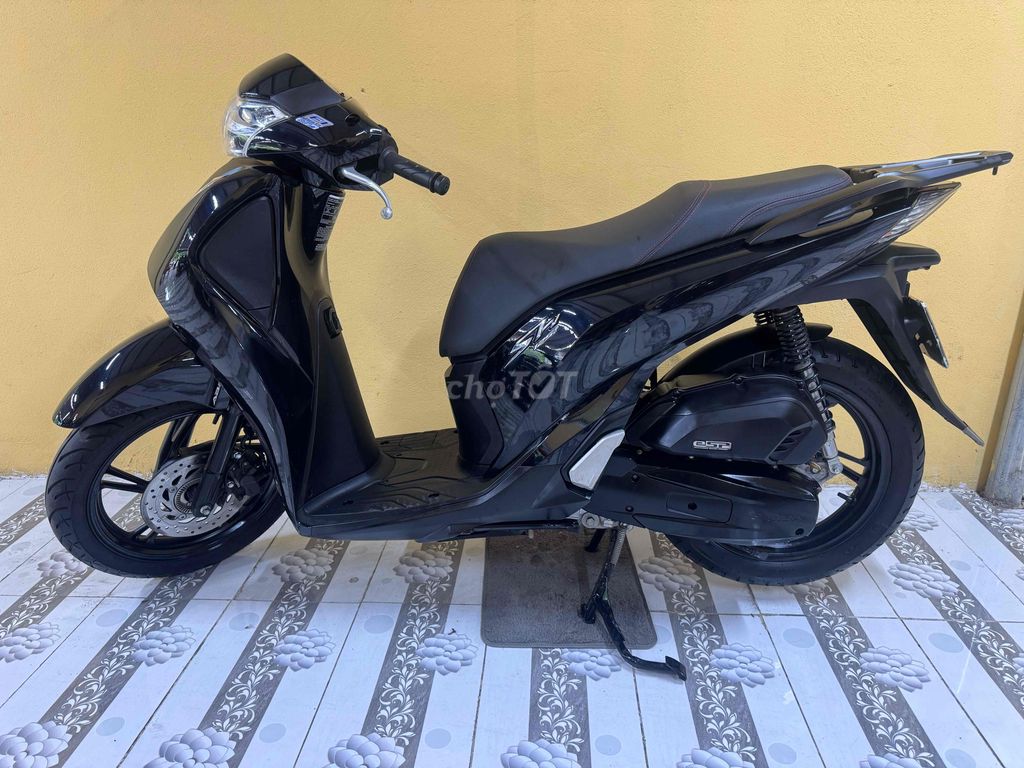 SH 125 ABS 2019 черный глянцевый, состояние 43K1-480.24