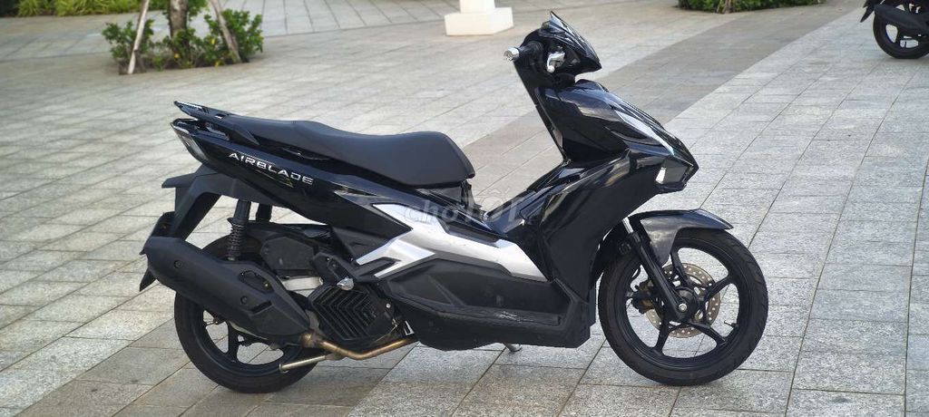 Фото 3: Honda Air Blade самая красивая версия, регистрация 2025, продажа и обмен