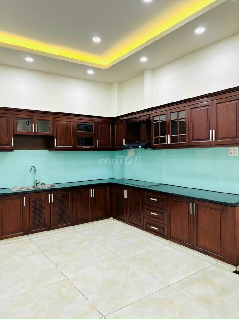 Фото 3: Аренда дома HXH 489/3B Huỳnh Văn Bánh, P. 13, Q. Phú Nhuận