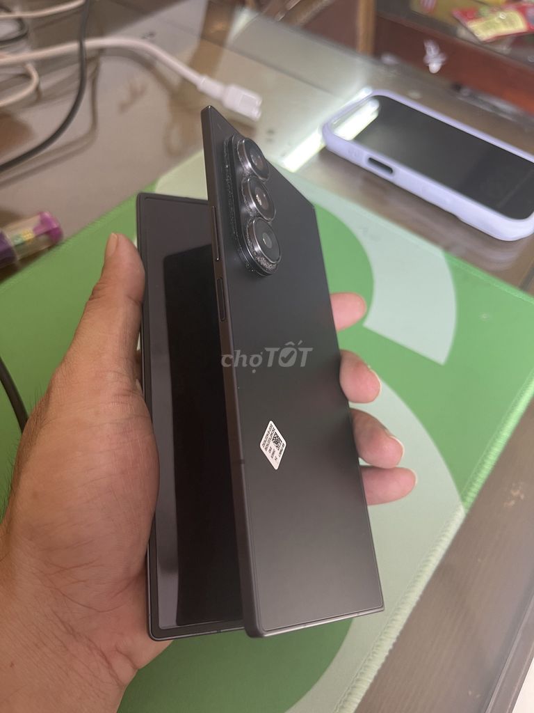 Фото 2: Samsung Galaxy Fold 256GB Черный USA Like New