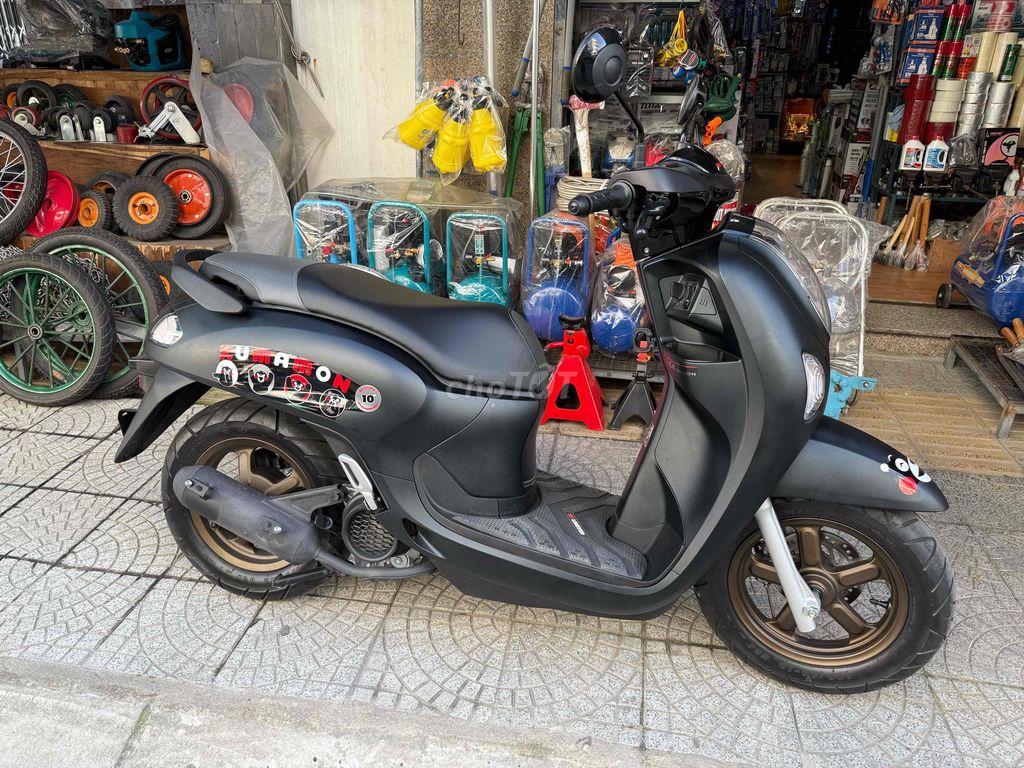 Фото 3: Honda Scoopy 2025 Черный матовый 5.000км