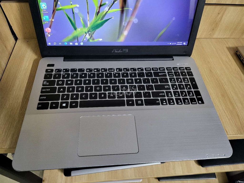 Фото 2: Asus F555L i3-5010U 15.6 inch 8GB/128GB