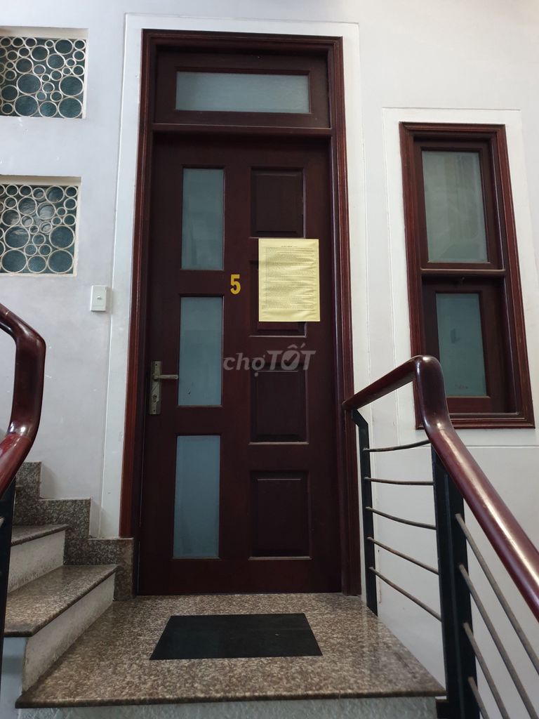 Фото 2: Комната напротив супермаркета Emart Phan Van Tri, рядом с Промышленным университетом, 2-й этаж, с полной мебелью