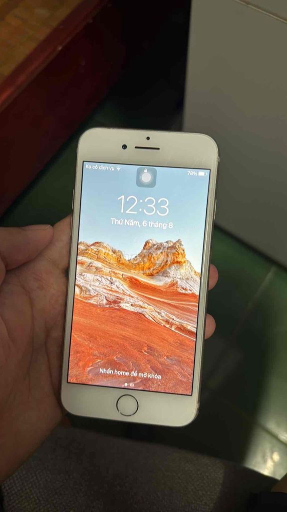 Apple iPhone 7 Серебристый