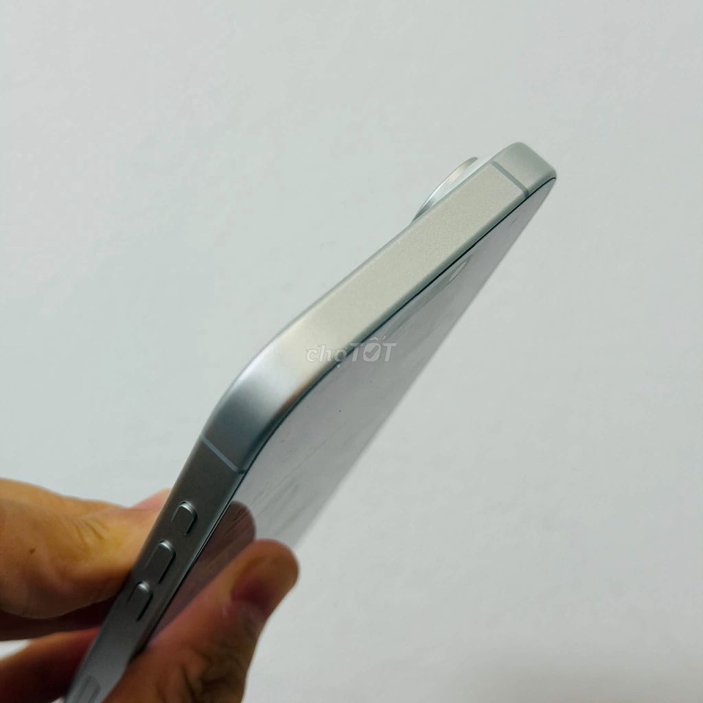 Фото 3: Apple iPhone 17 256GB Серебристый 9x
