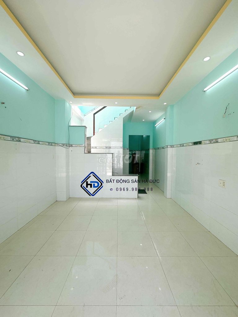 Фото 2: Дом одноэтажный с надстройкой 4x14, большой переулок, 150 м от Ле Ван Кхыонг