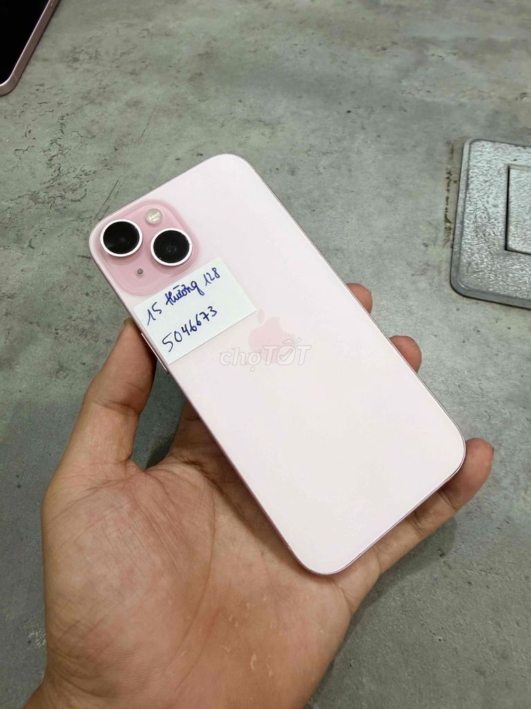 Apple iPhone 15 128GB Розовый