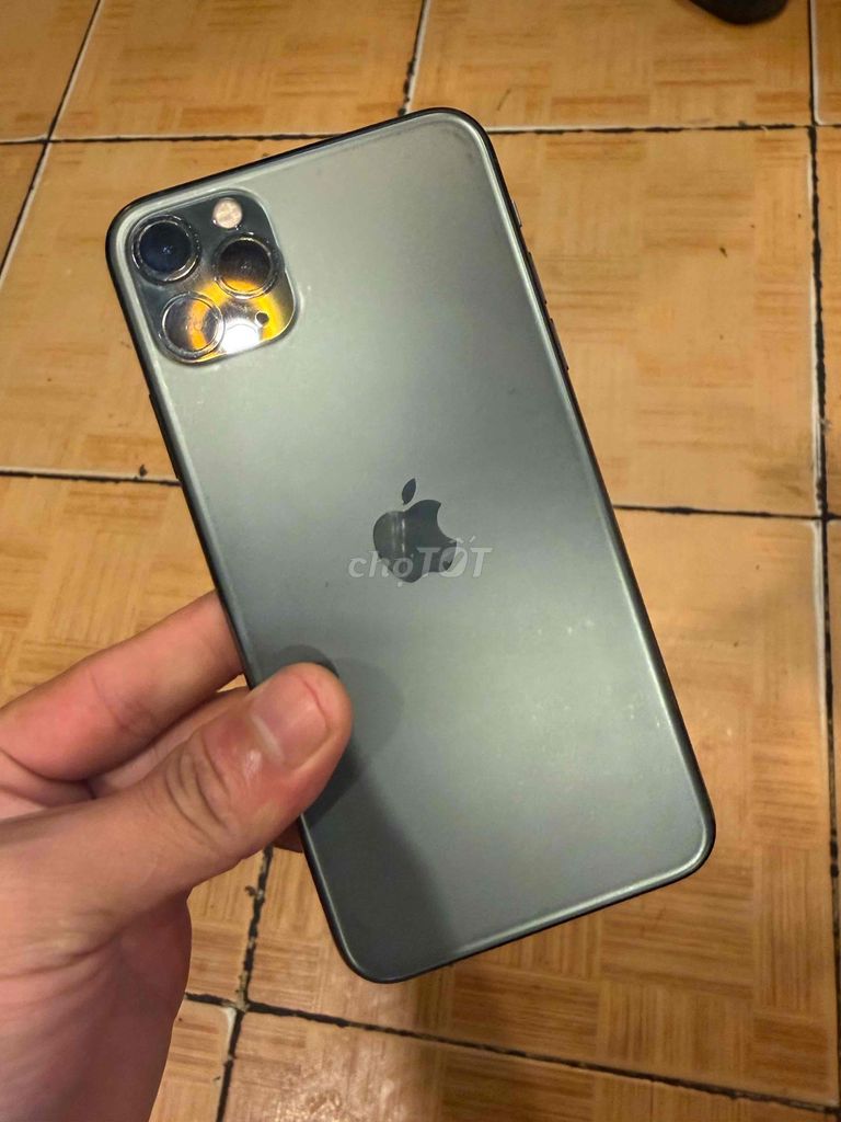 iPhone 11 Pro Max 64GB Серый, экран потерт