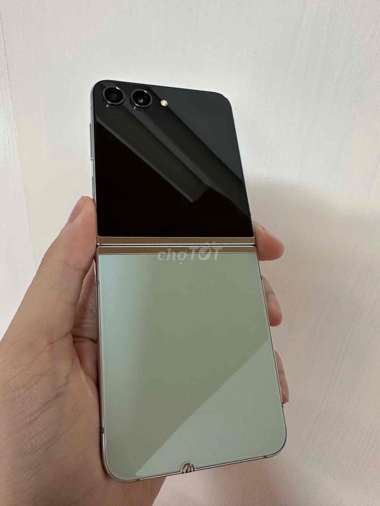 Samsung Z Flip 5 синий 256GB 2 sim
