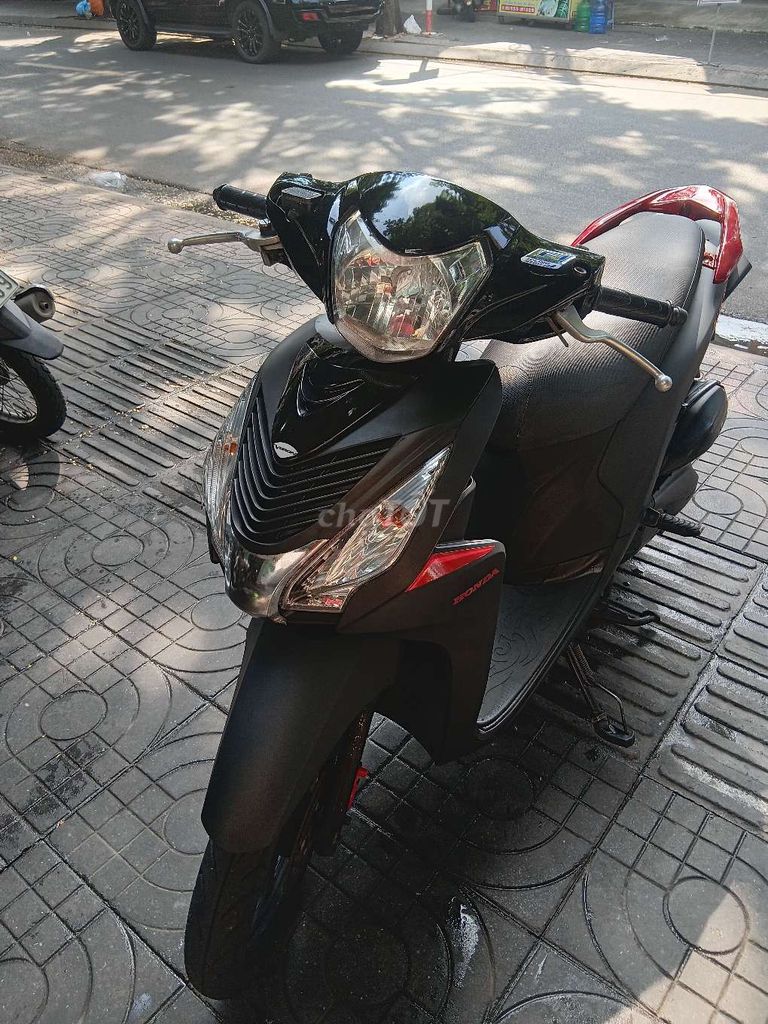 Honda Vision чёрный