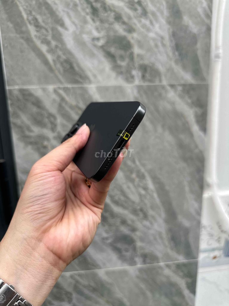 Apple iPhone 15 Pro Max 256GB Серый 98%