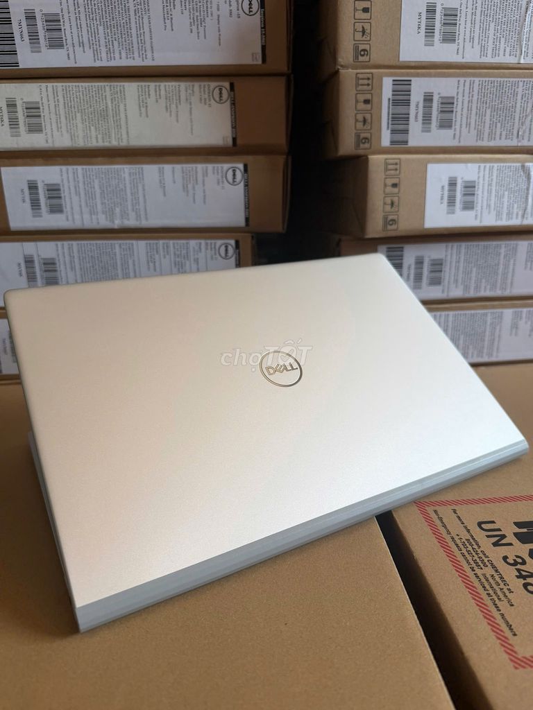 Dell 5402 i5 /16gb ssd /512gb lcd 14 тонкий красивый новый