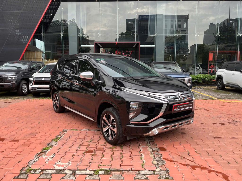 Mitsubishi Xpander AT 2019 Черный 52.000 км