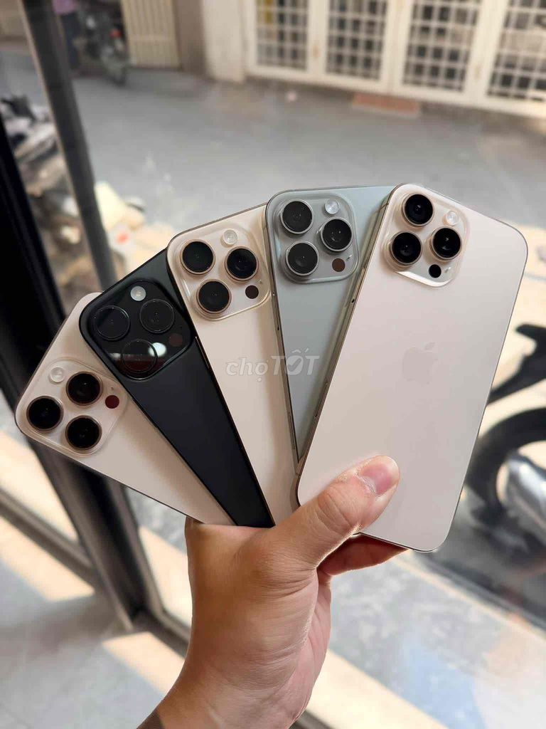 iPhone 16 Pro Max 256GB, разные цвета, 99%