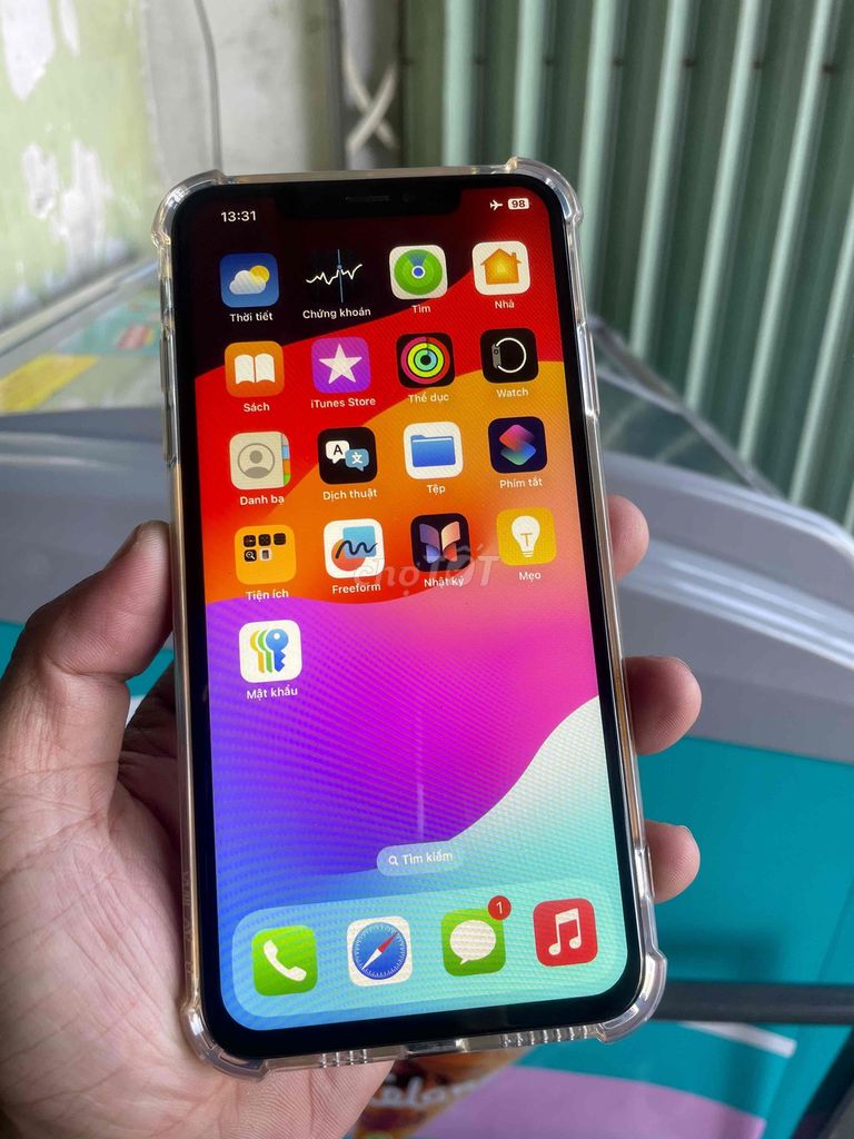 iPhone XS Max золотой iCloud скрыт