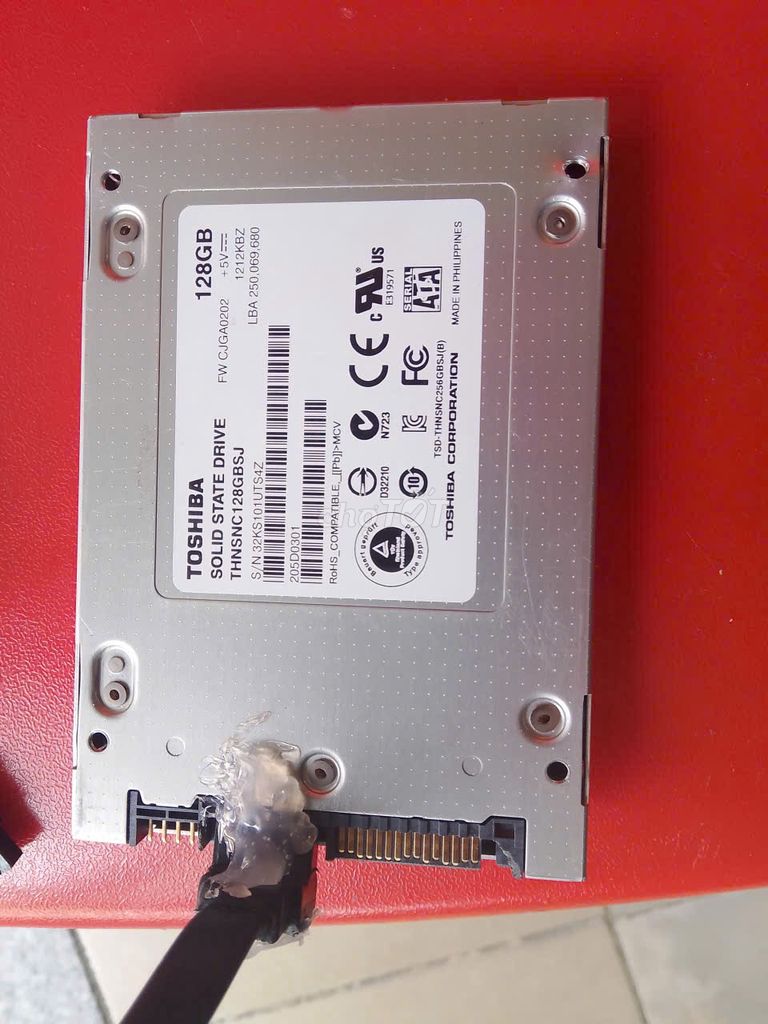 SSD Toshiba 128GB, здоровье 100%, б/у