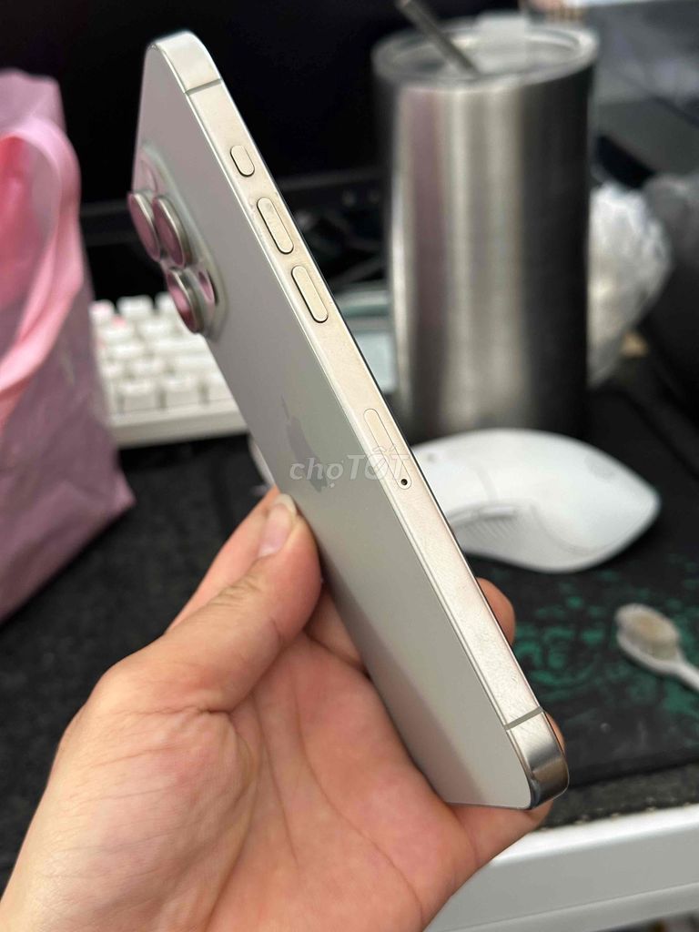 Фото 2: Apple iPhone 15 Pro Max 256GB VN/A