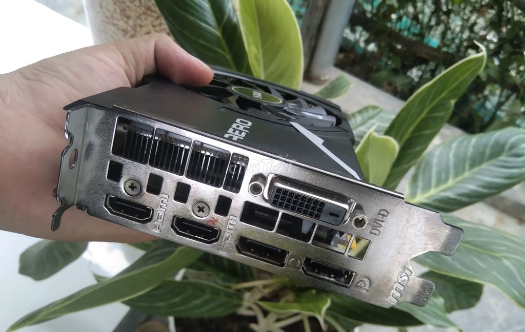 Фото 3: GTX 1060 6GB AERO ITX OC, Zin keng