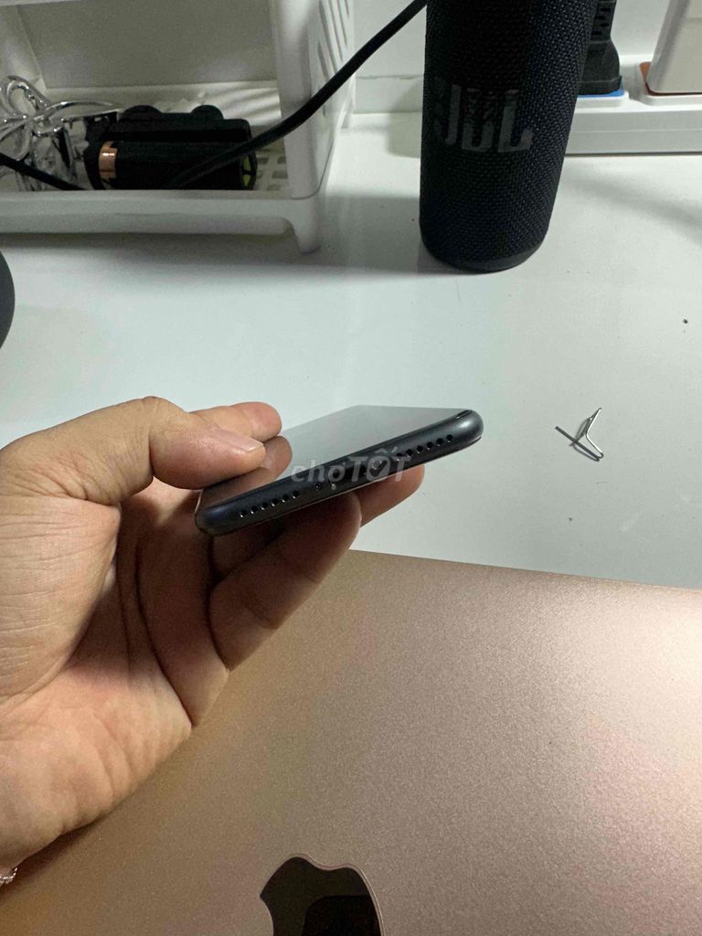 Фото 3: Продам Apple iPhone 8 64GB чёрный