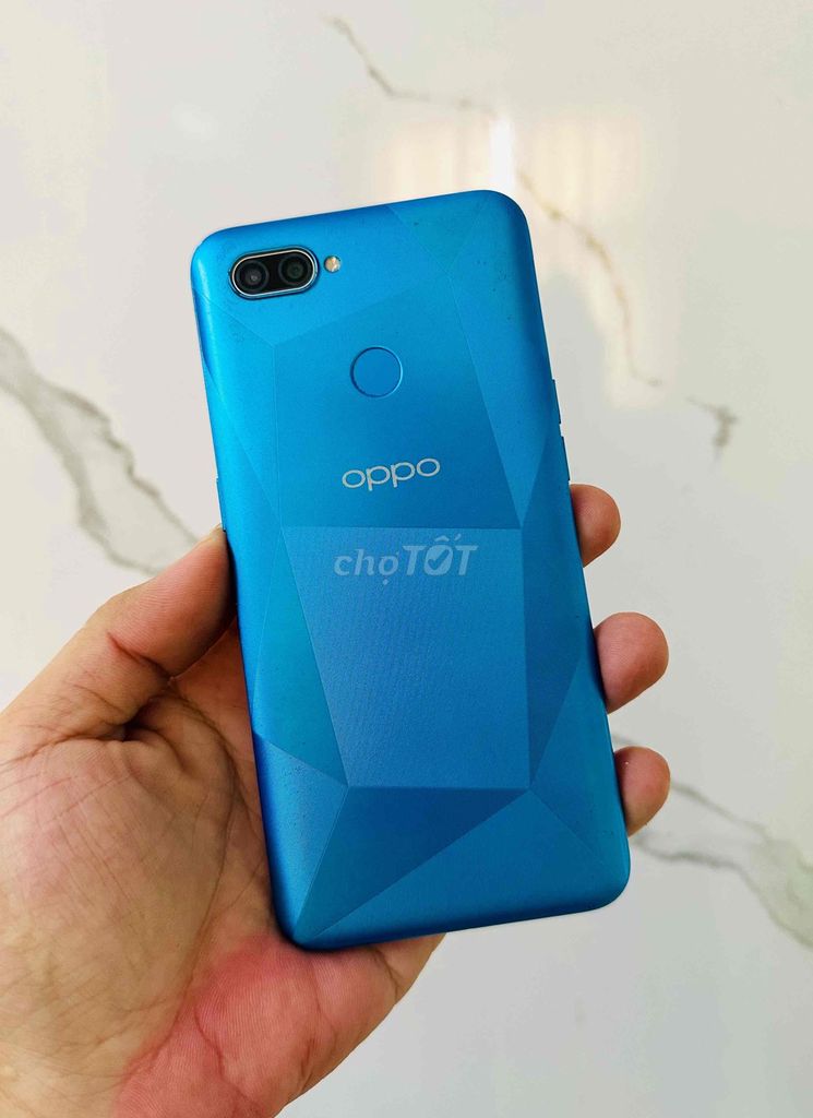 Oppo A12 32GB, батарея держит долго